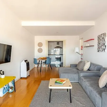 דירה Wonderful - Free Parking - Cabo Ruivo 34636al ליסבון