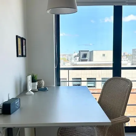 Апартаменти Wonderful - Free Parking - Cabo Ruivo 34636al