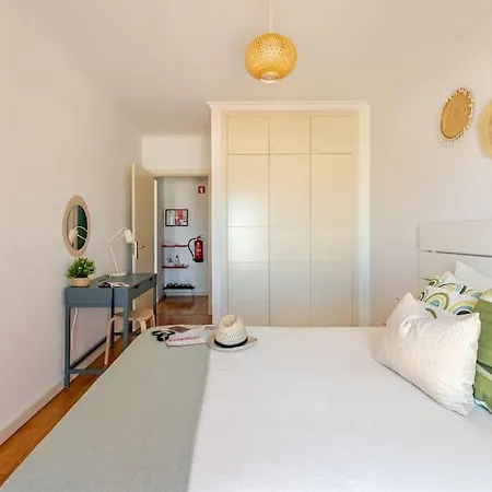 Cabo Ruivo - Wonderful - Free Parking Appartamento Lisbona
