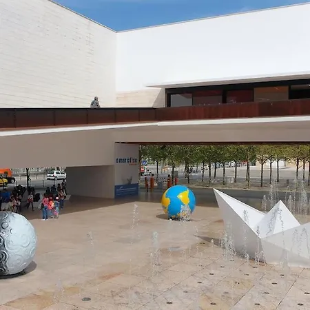 דירה Wonderful - Free Parking - Cabo Ruivo 34636al *