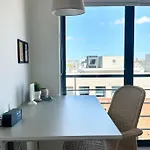Διαμέρισμα Wonderful - Free Parking - Cabo Ruivo 34636al